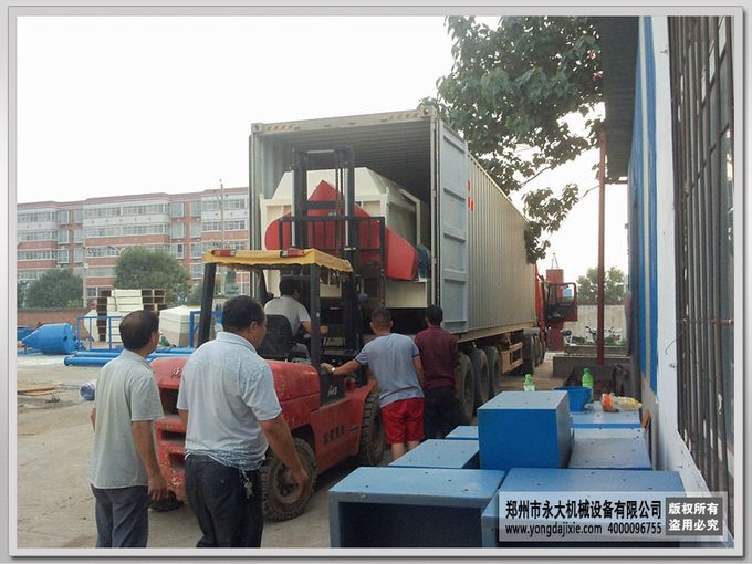 出口馬來(lái)西亞干粉砂漿成套設(shè)備裝車(chē)發(fā)貨